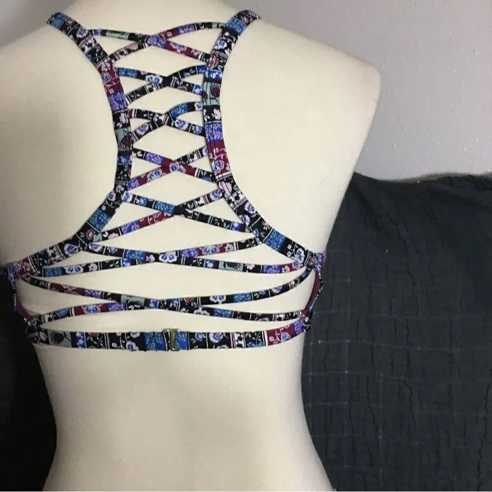 No Boundaries Floral Two Piece Swimset Size S/M - Picture 5 of 10